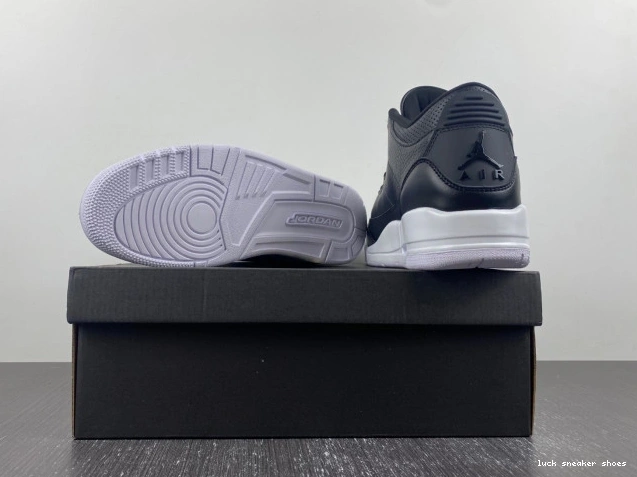 Rep LUCY (2016) Retro 3 136064-020 Jordan Monday Cyber 0727